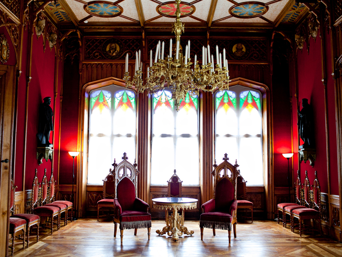 Salongen på Oscarshall er inspirert av middelalderen. Foto: Anette Karlsen / NTB scanpix